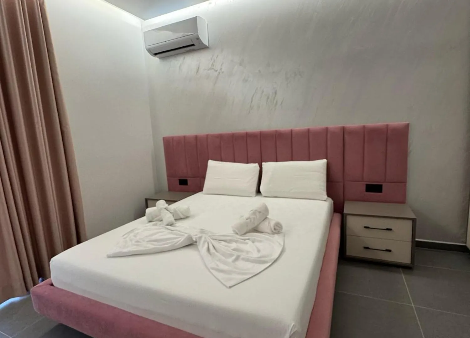 Adem Hillcrest Apartments Sarande 0*,